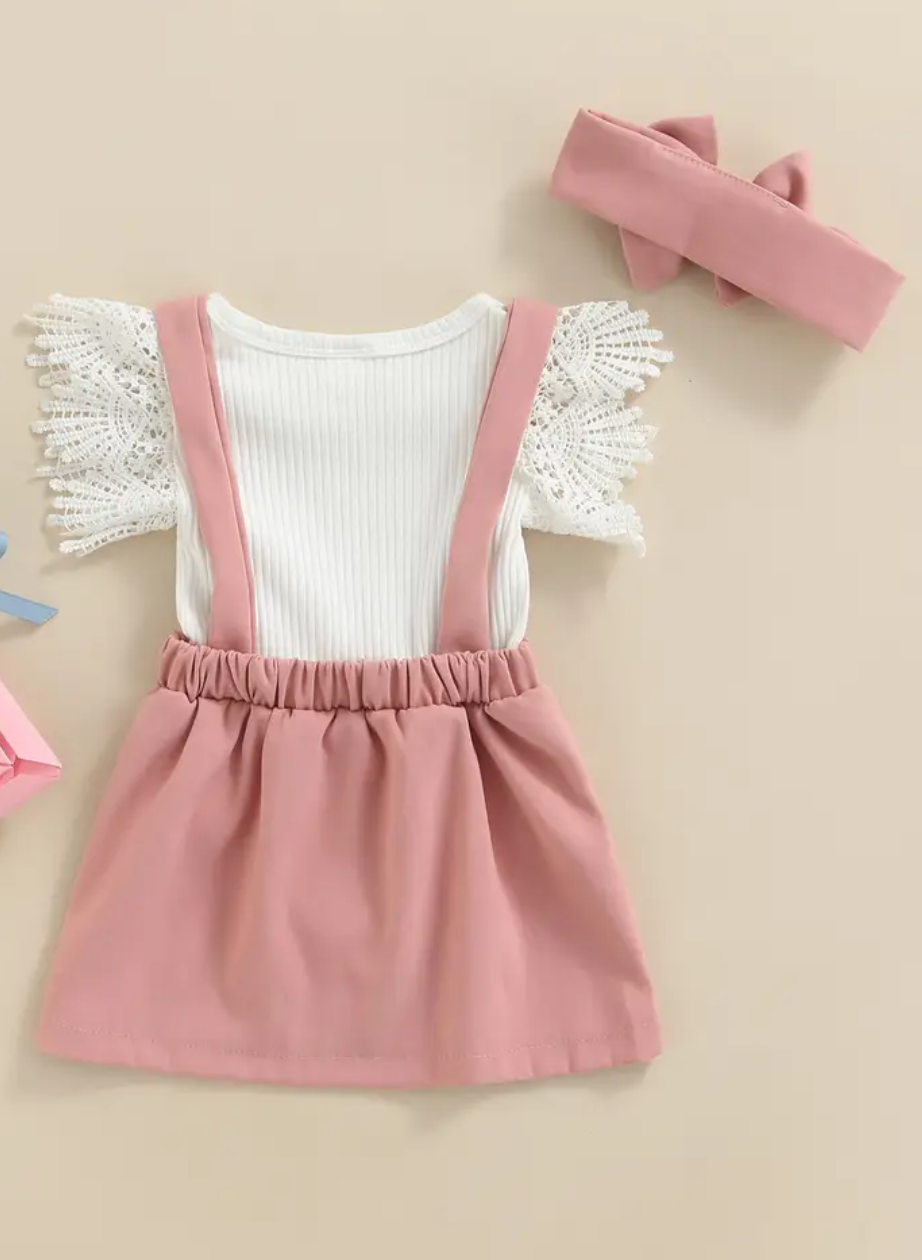 Girls cute suspender skirt three piece set
