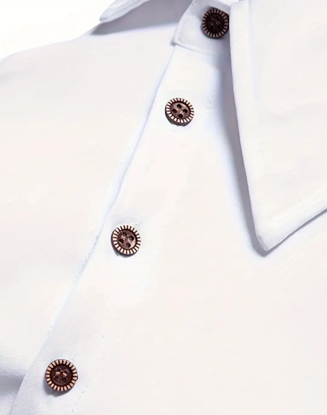 Men's long sleeve buttons down design