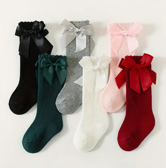 Girls 6 pair-stocking socks with bow tie