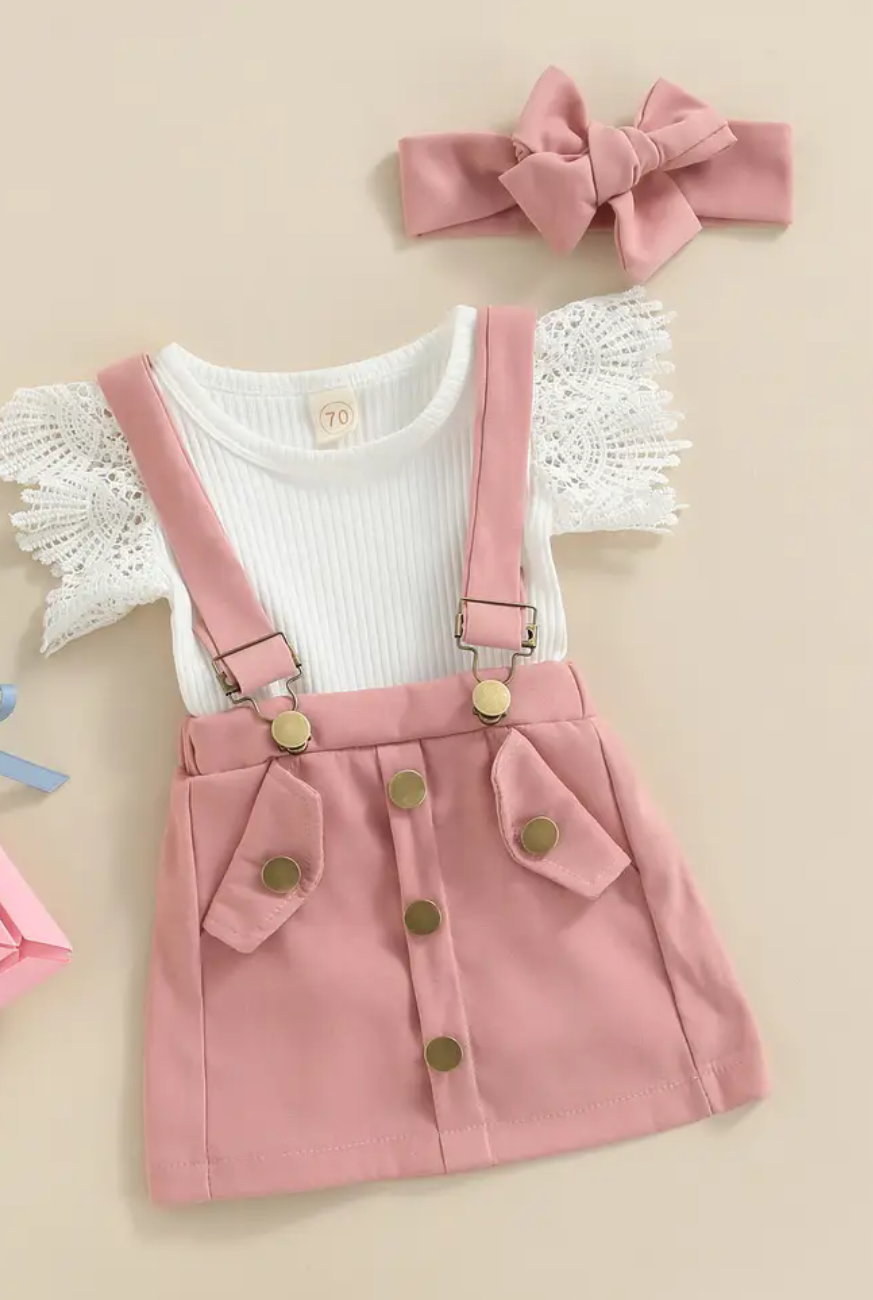 Girls cute suspender skirt three piece set