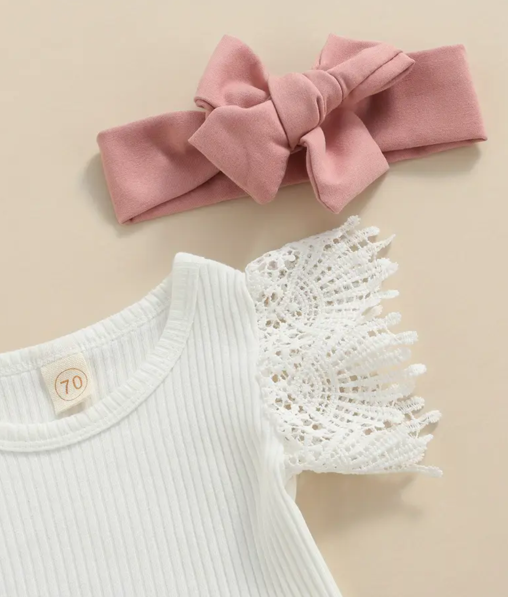 Girls cute suspender skirt three piece set